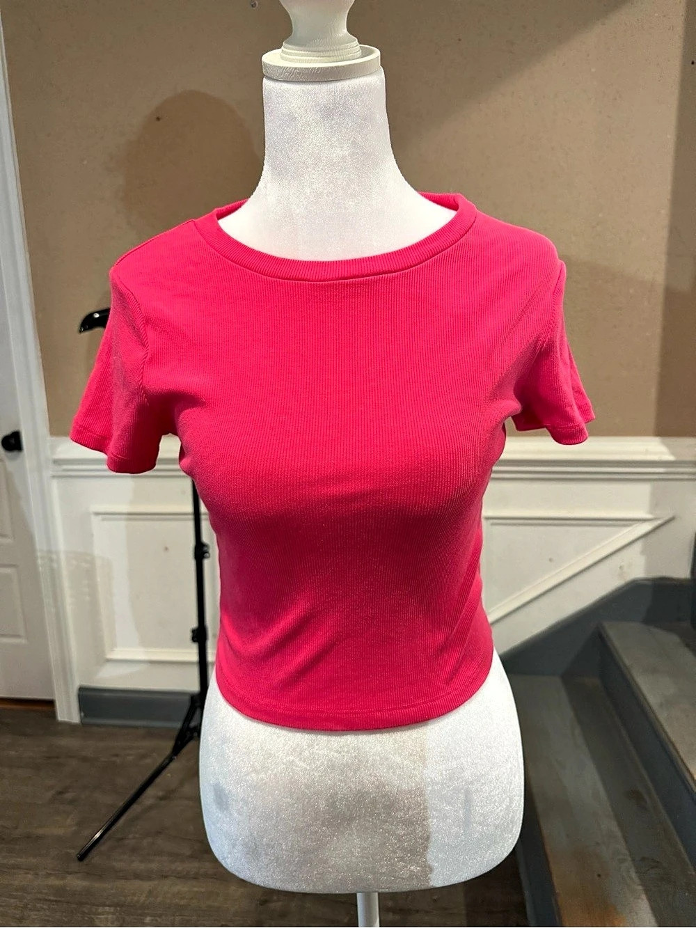 Pink Fuchsia Short Sleeve Crop Top